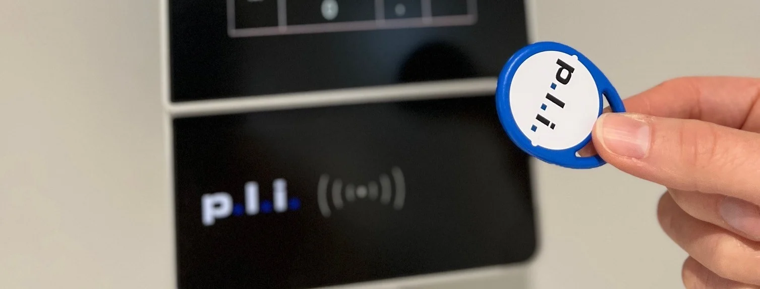 Recording of time at the terminal via transponder